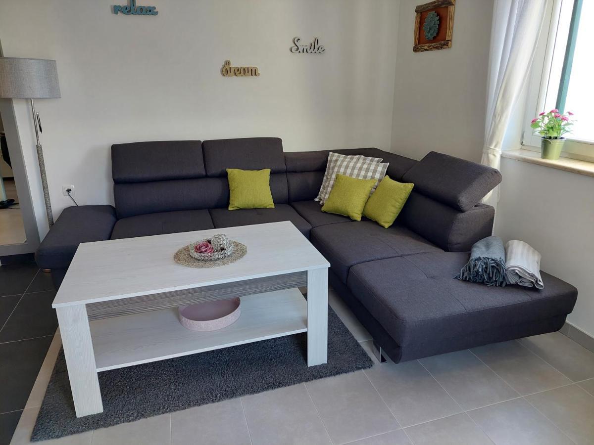 Gavza Sky View Apartment Cres Extérieur photo