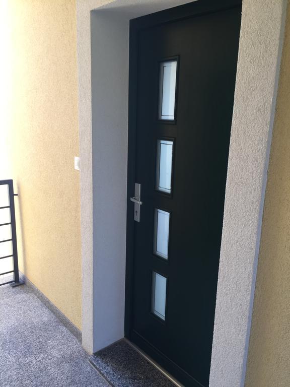 Gavza Sky View Apartment Cres Extérieur photo
