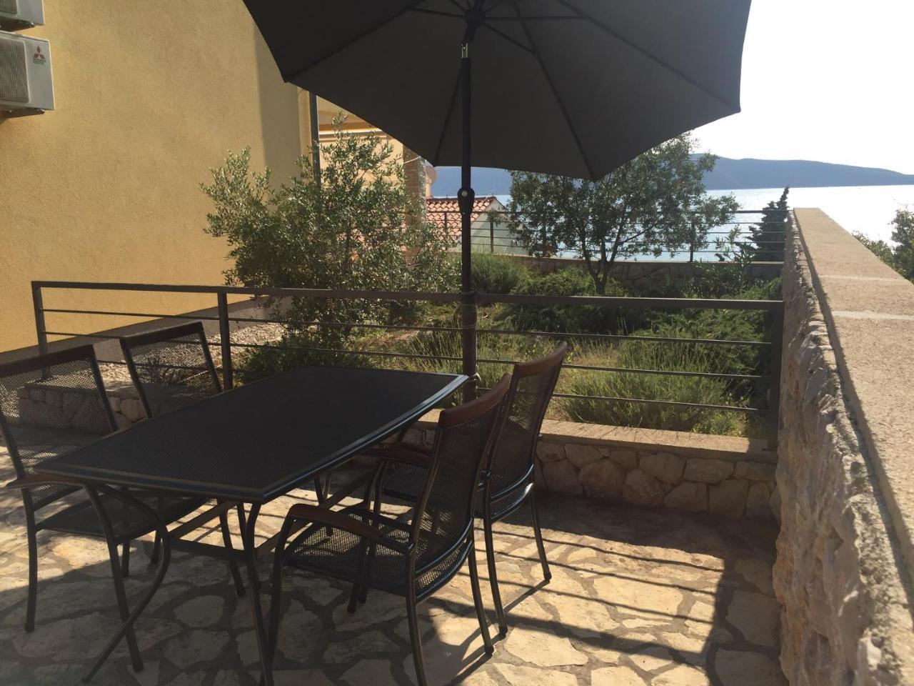Gavza Sky View Apartment Cres Extérieur photo